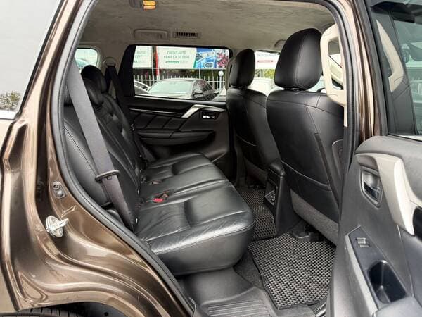2018 Mitsubishi Pajero Sport — Miniatură 19