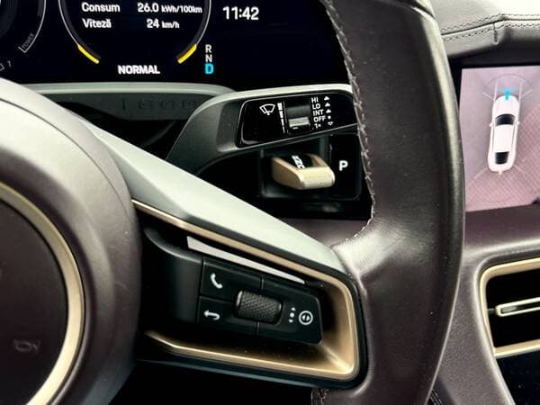 2021 Porsche Taycan — Miniatură 13