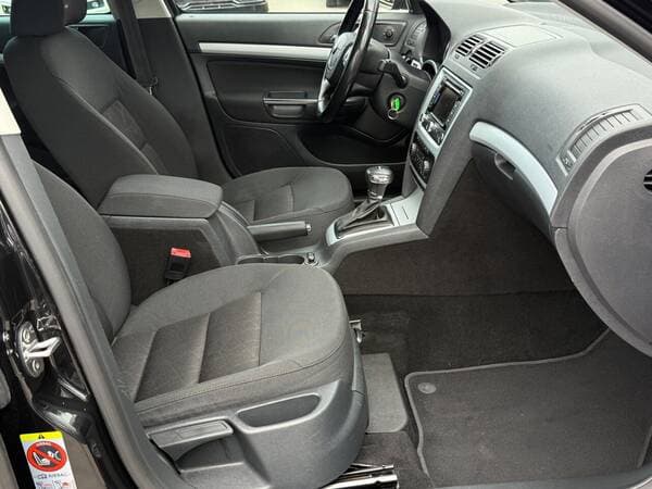2011 Skoda Octavia — Miniatură 6