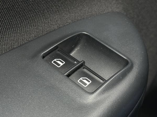 2011 Skoda Octavia — Miniatură 14