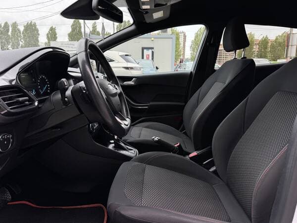 2018 Ford Fiesta — Miniatură 6