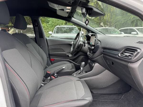 2018 Ford Fiesta — Miniatură 7