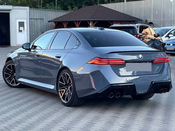 2026 BMW M5 — Miniatură 3