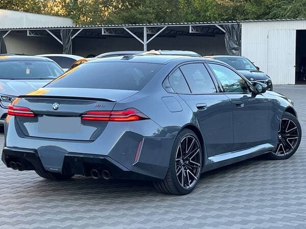 2026 BMW M5 — Miniatură 4