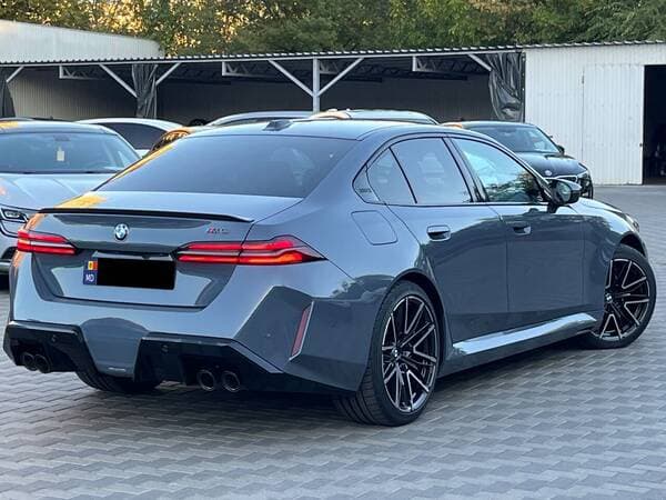 2026 BMW M5 — Miniatură 4