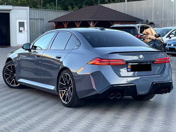 2026 BMW M5 — Miniatură 3