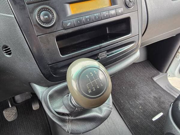 2012 Mercedes Vito — Miniatură 10