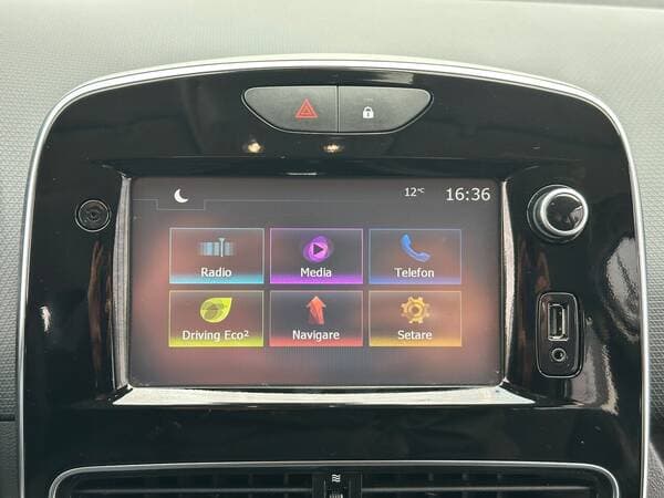 2016 Renault Clio — Miniatură 11