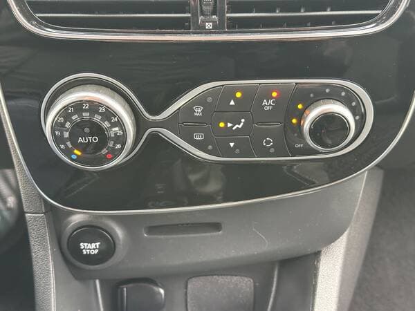 2016 Renault Clio — Miniatură 12
