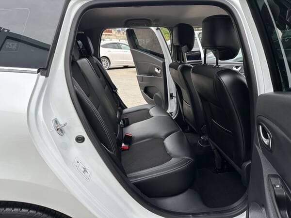 2016 Renault Clio — Miniatură 18
