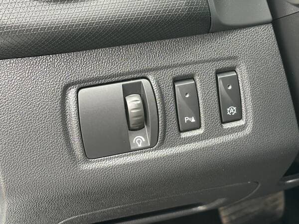 2016 Renault Clio — Miniatură 15