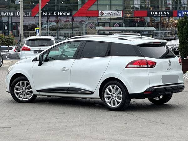 2016 Renault Clio — Miniatură 3