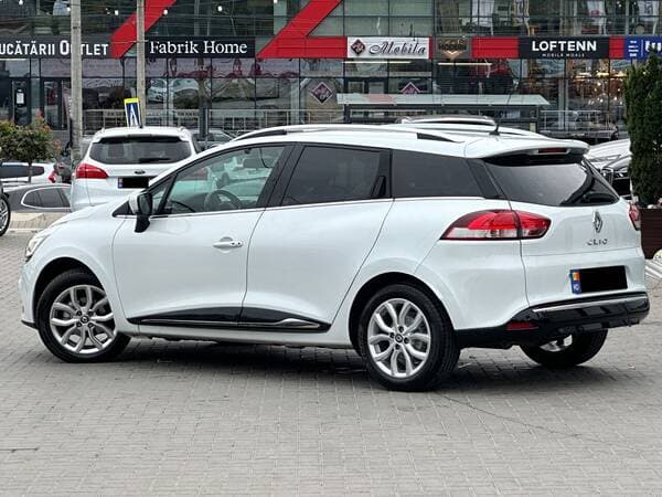 2016 Renault Clio — Miniatură 3