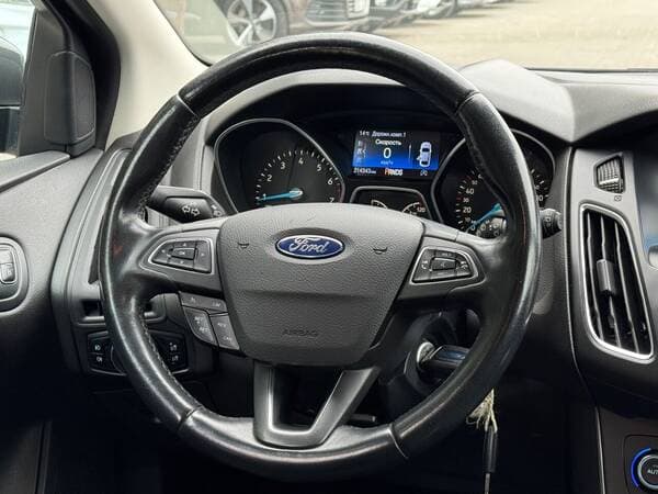 2016 Ford Focus — Miniatură 9