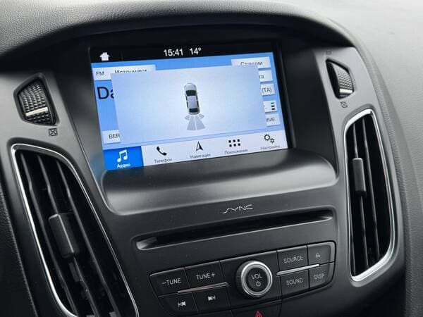 2016 Ford Focus — Miniatură 11