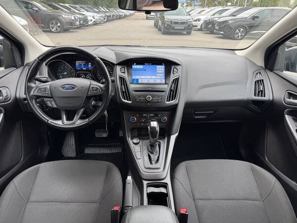 2016 Ford Focus — Miniatură 8