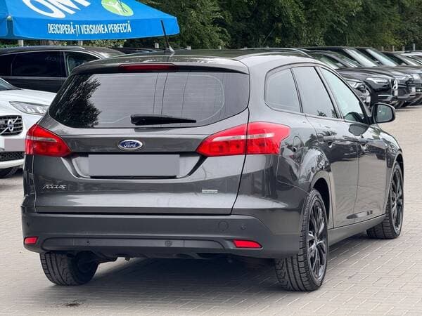 2016 Ford Focus — Miniatură 3