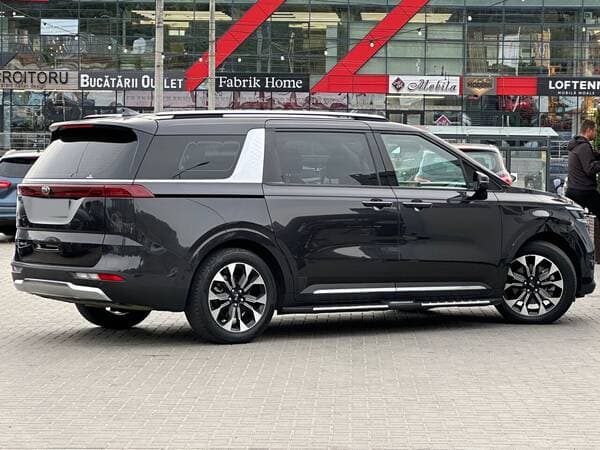 2020 Kia Carnival — Miniatură 3