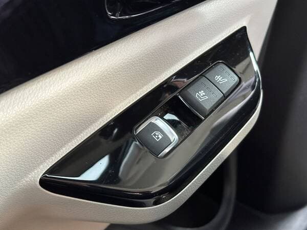 2020 Kia Carnival — Miniatură 22