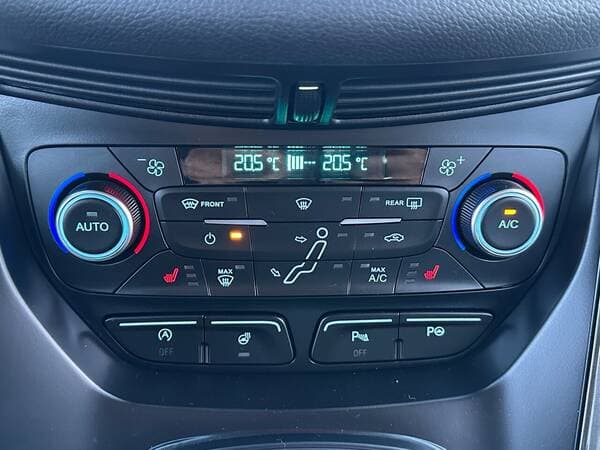 Ford C-MAX 2017 — Миниатюра 13