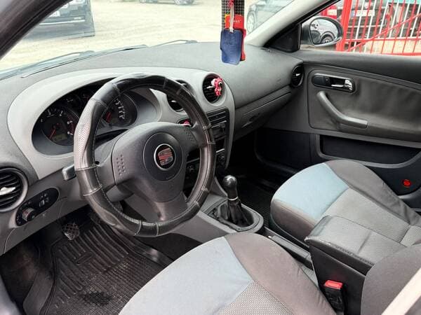 2005 Seat Ibiza — Miniatură 5
