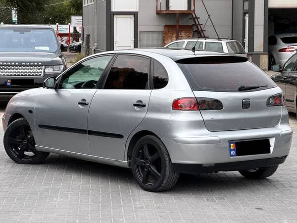 2005 Seat Ibiza — Miniatură 4