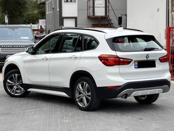 2017 BMW X1 — Miniatură 3