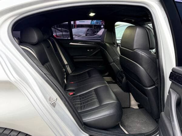 2013 BMW 528 — Miniatură 21