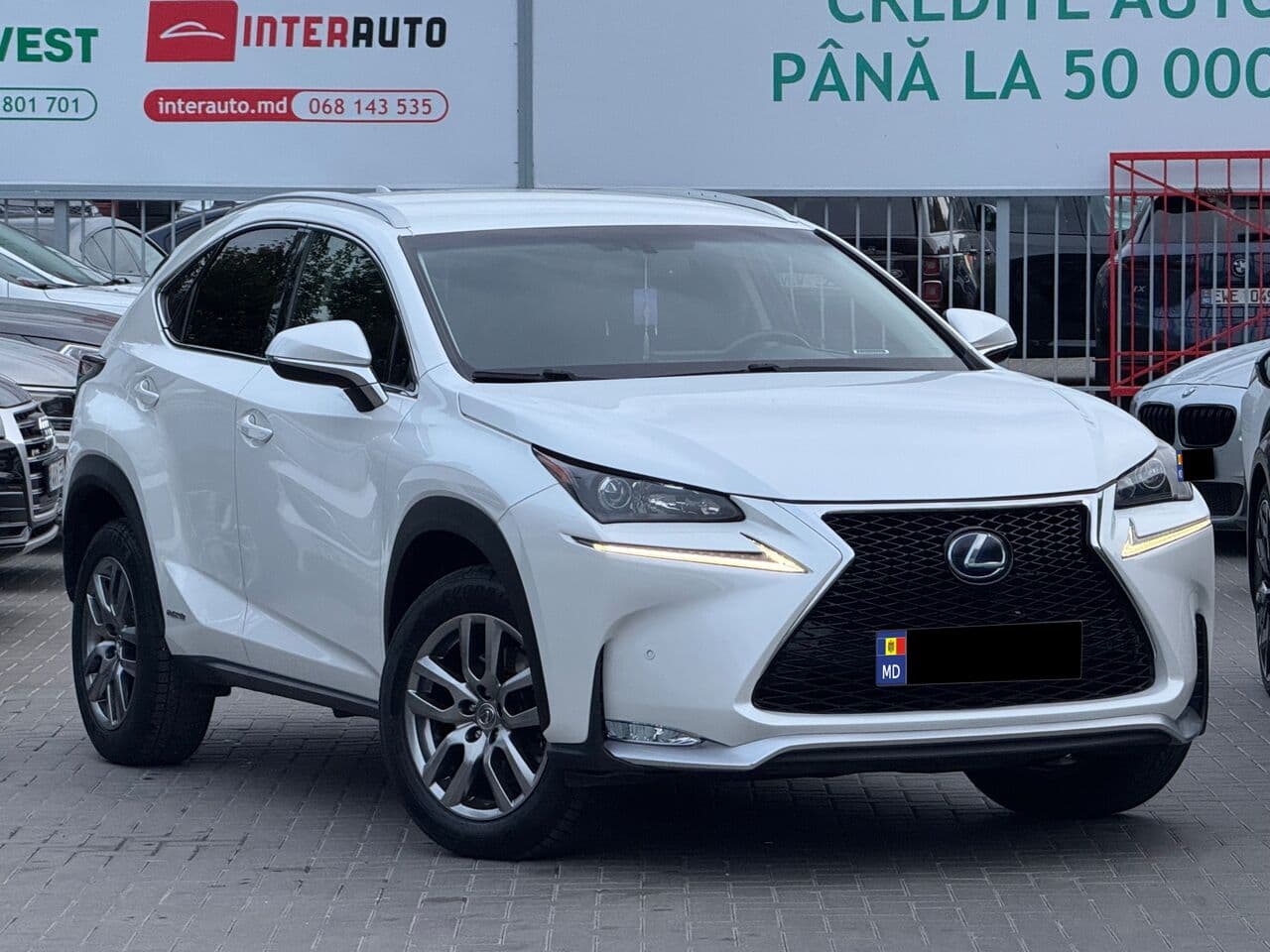 Lexus NX 300H 2016 — Фото 1