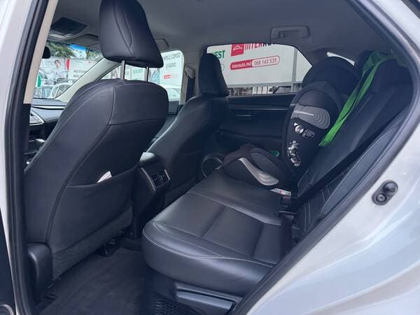 2016 Lexus NX 300H — Miniatură 14