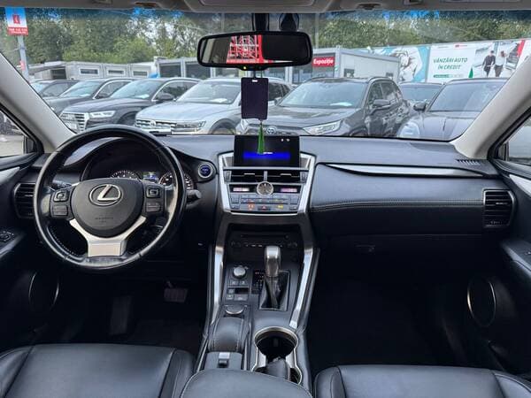 2016 Lexus NX 300H — Miniatură 7