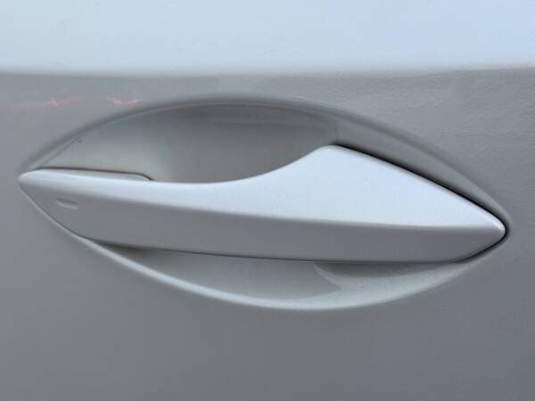 2016 Lexus NX 300H — Miniatură 15