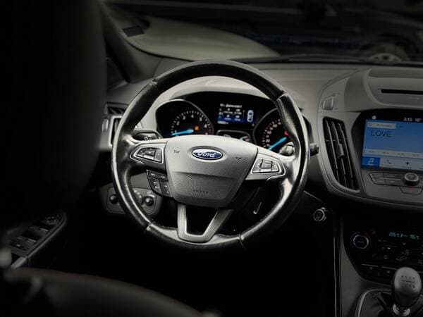 2017 Ford Kuga — Miniatură 8