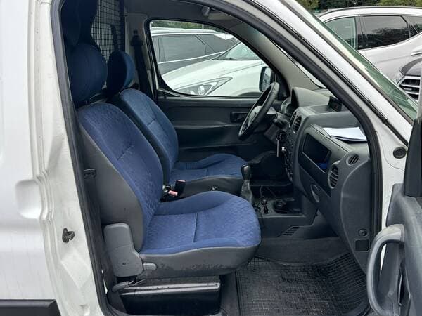 2008 Peugeot Partner — Miniatură 6