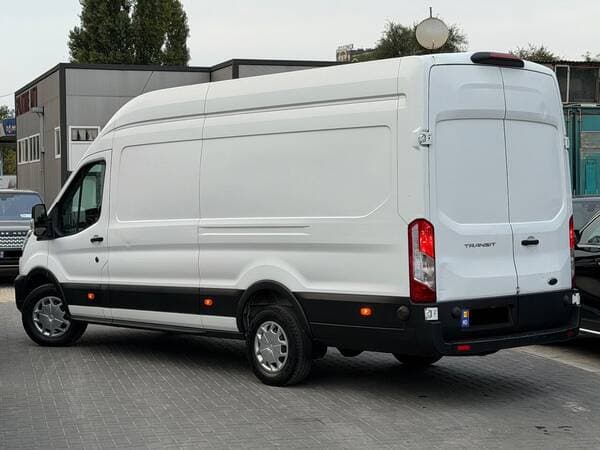 2019 Ford Transit — Miniatură 3