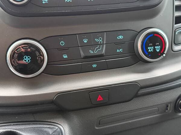 2019 Ford Transit — Miniatură 10