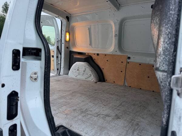 2011 Renault Kangoo — Miniatură 12