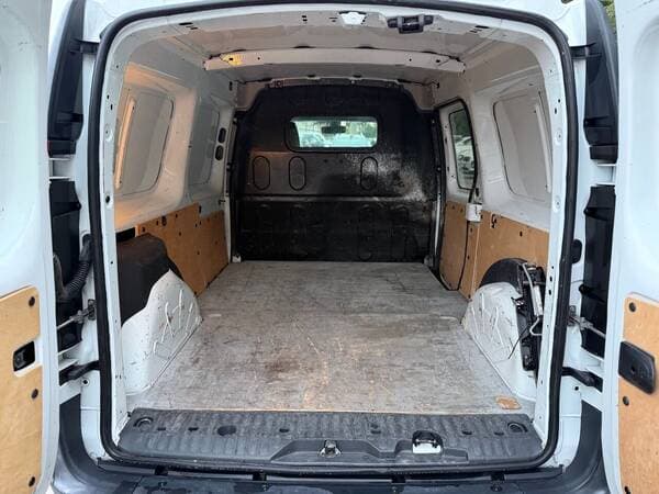 2011 Renault Kangoo — Miniatură 13