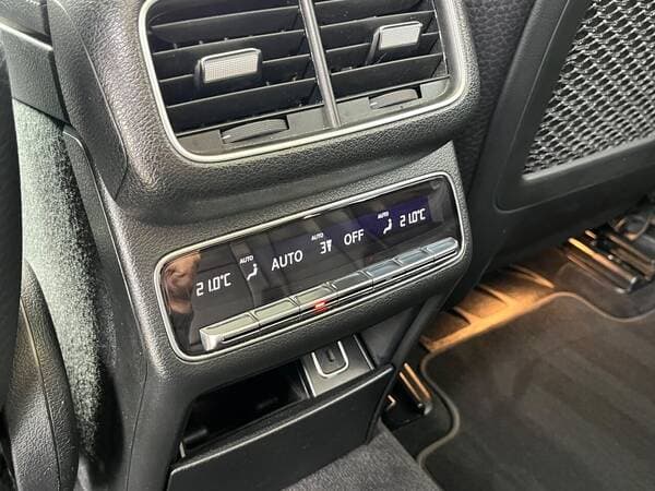 2020 Mercedes GLS 400 — Miniatură 23