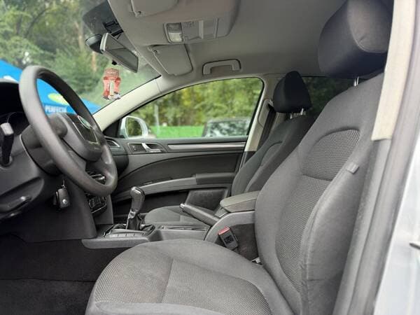 2011 Skoda Superb — Miniatură 5