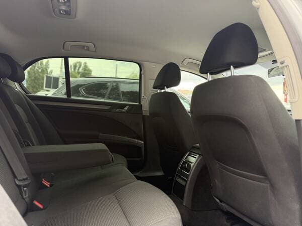 2011 Skoda Superb — Miniatură 16