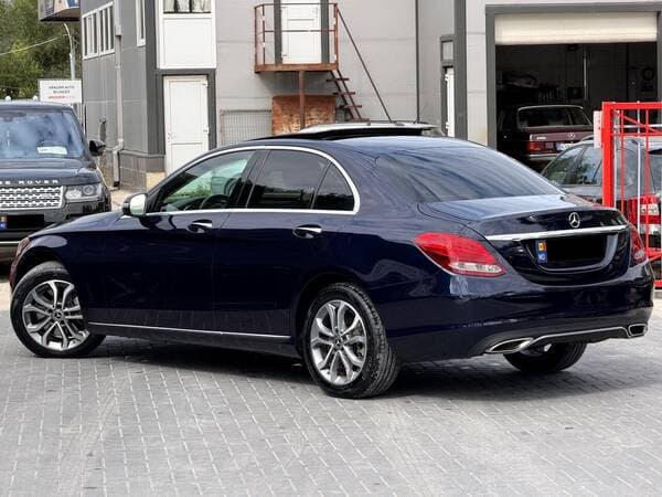 Mercedes C 300 2017 — Миниатюра 4
