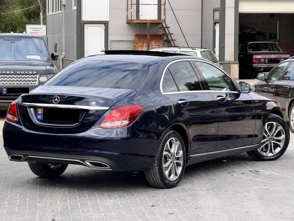 Mercedes C 300 2017 — Миниатюра 3