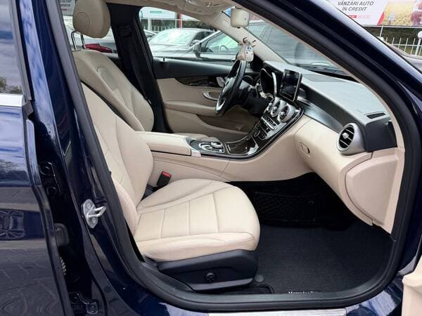 Mercedes C 300 2017 — Миниатюра 8