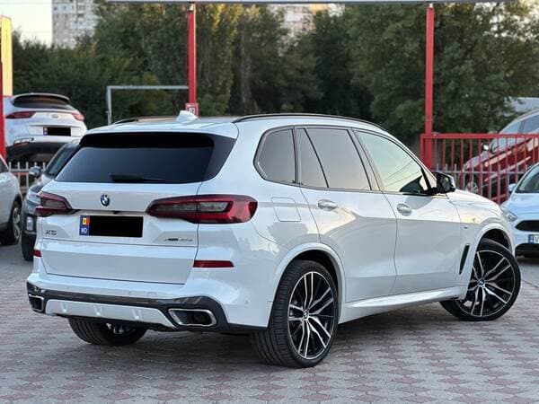 2020 BMW X5 — Miniatură 3