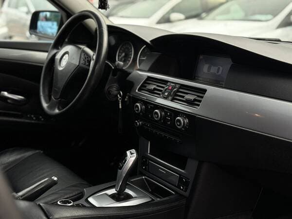 2008 BMW 520 — Miniatură 8
