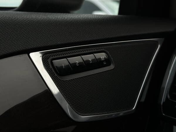 Volvo XC 90 2018 — Миниатюра 15