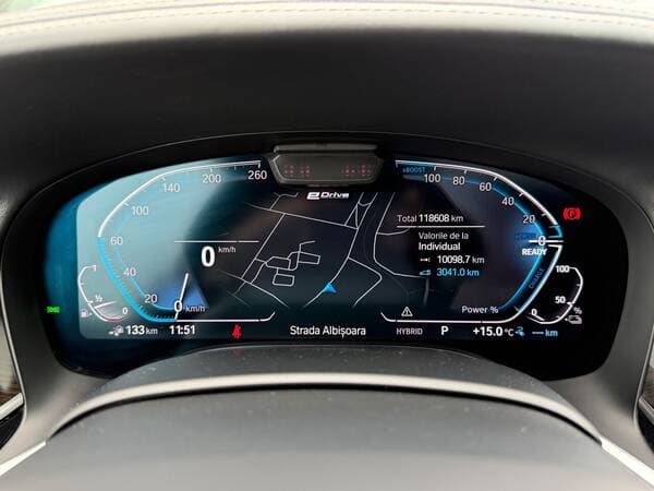 2019 BMW 745e — Miniatură 10