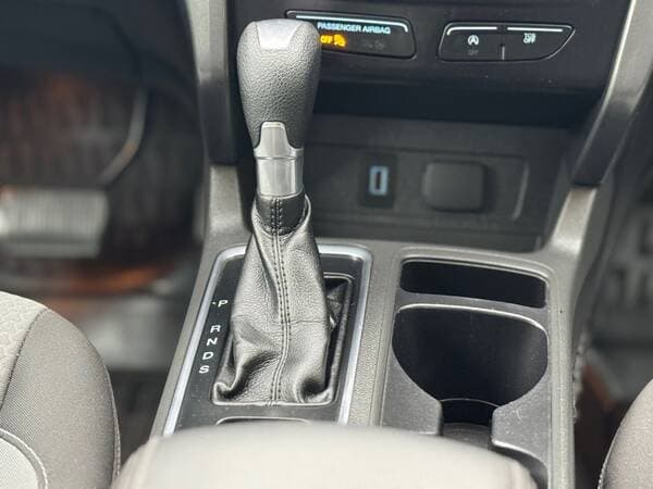 2016 Ford Escape — Miniatură 13