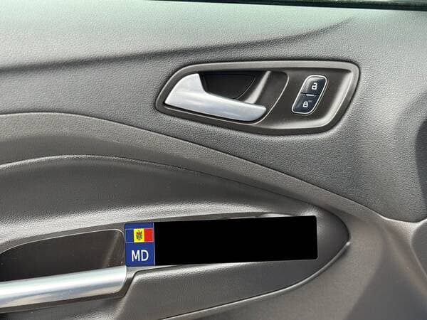 2016 Ford Escape — Miniatură 15
